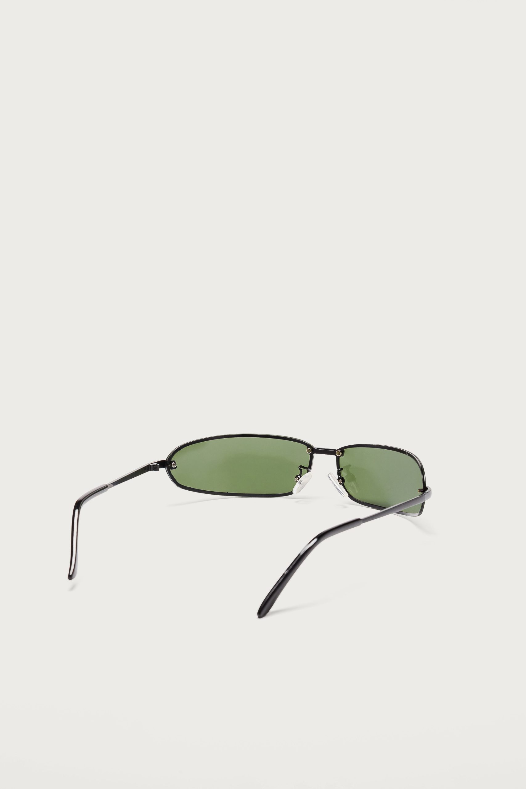 Golden Era Oval Sunglasses - Image 4