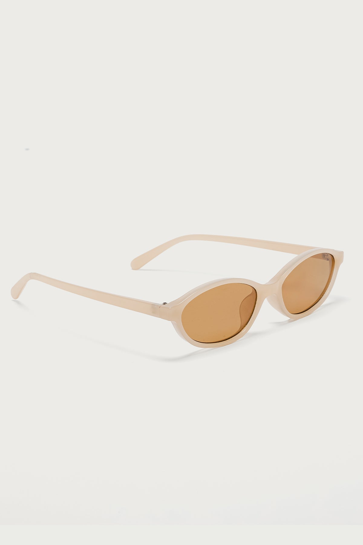 Edielia Oval Sunglasses - Image 3