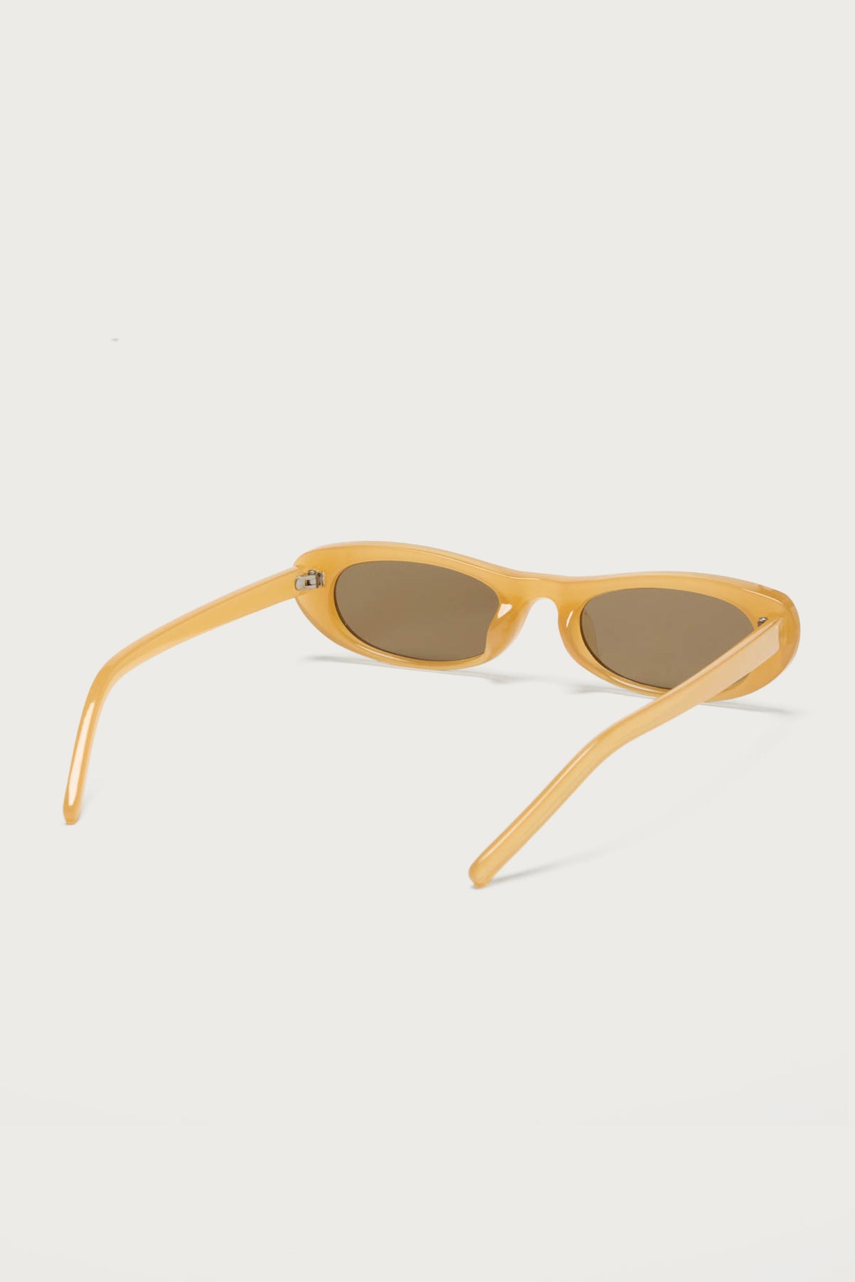 Cattie Cat Eye Sunglasses - Image 4