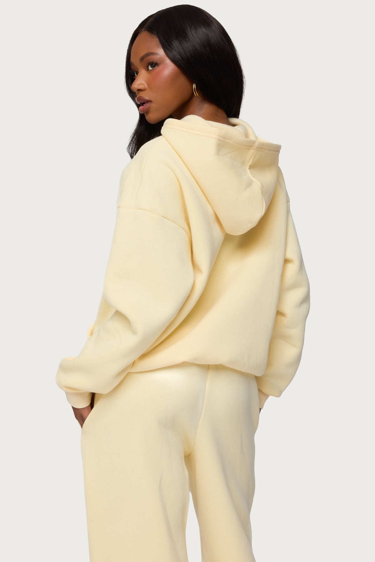 Basic Girl Oversized Edikted Hoodie - Image 7