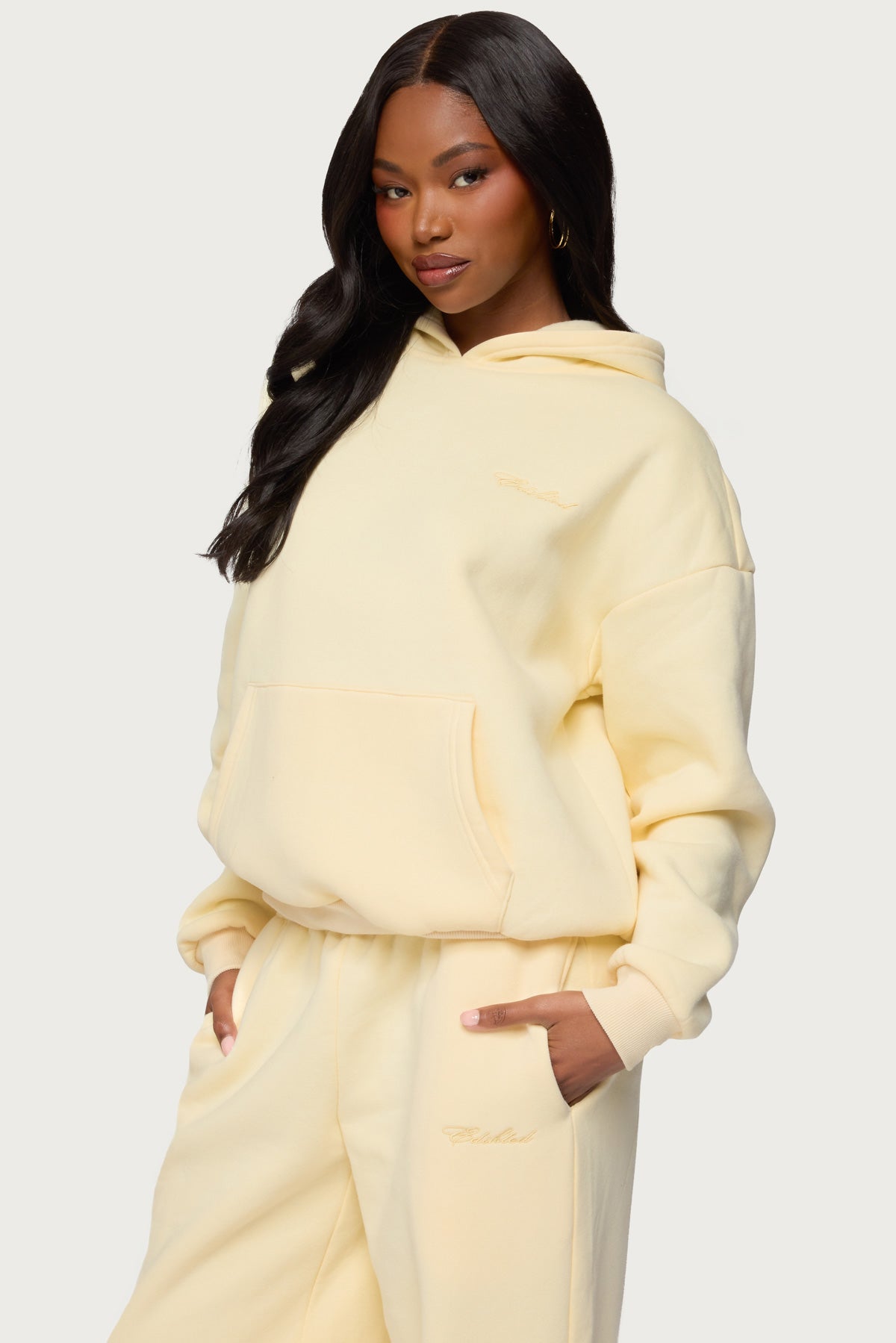 Basic Girl Oversized Edikted Hoodie - Image 5