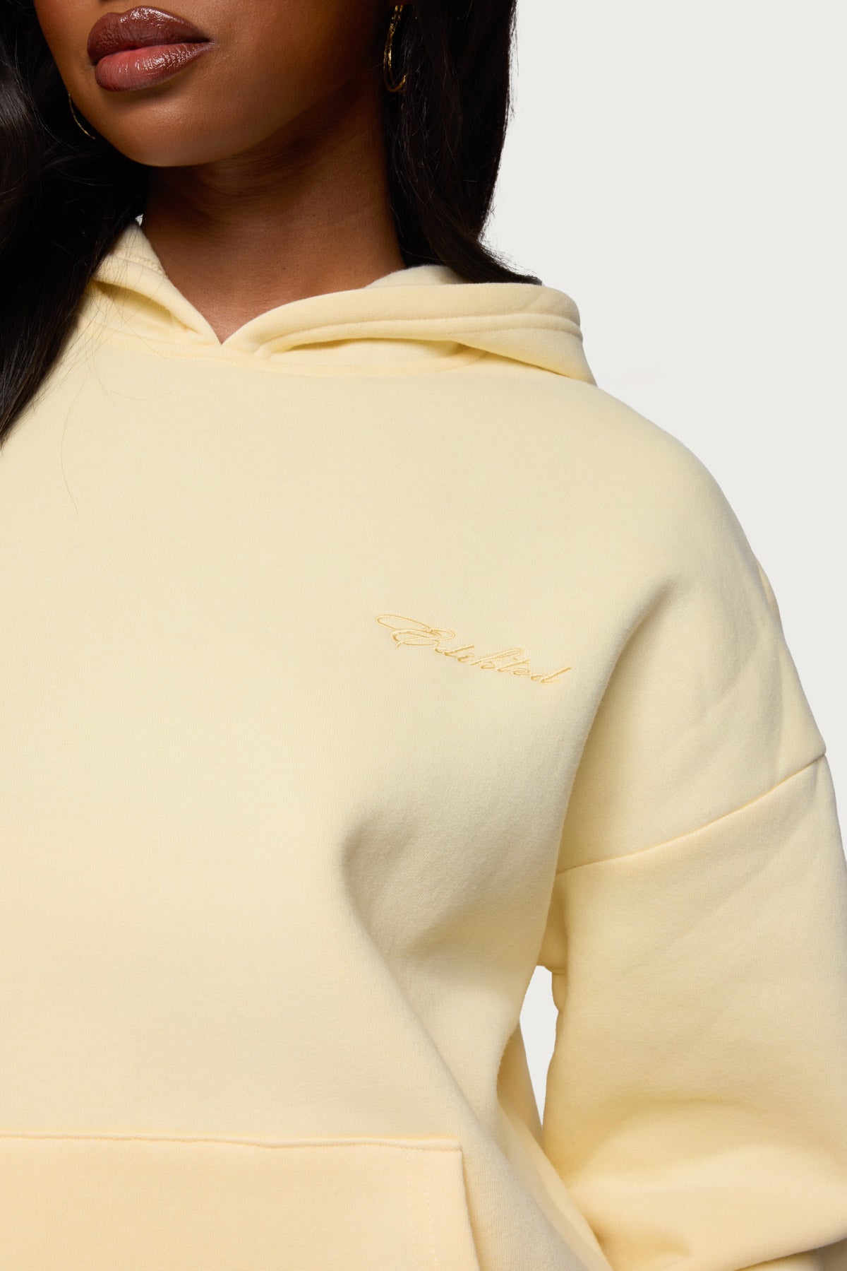 Basic Girl Oversized Edikted Hoodie - Image 3