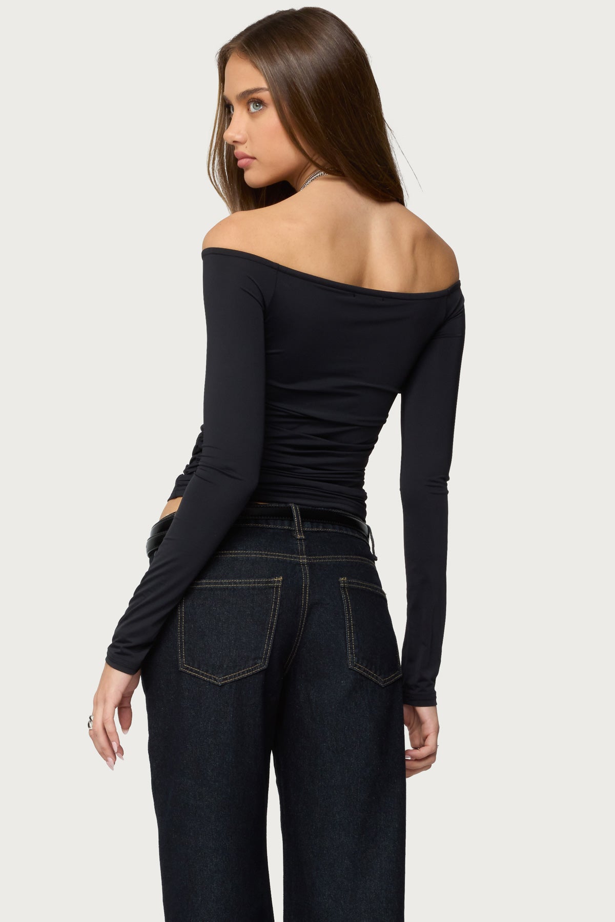 Halle Curved U Off Shoulder Top - Image 5