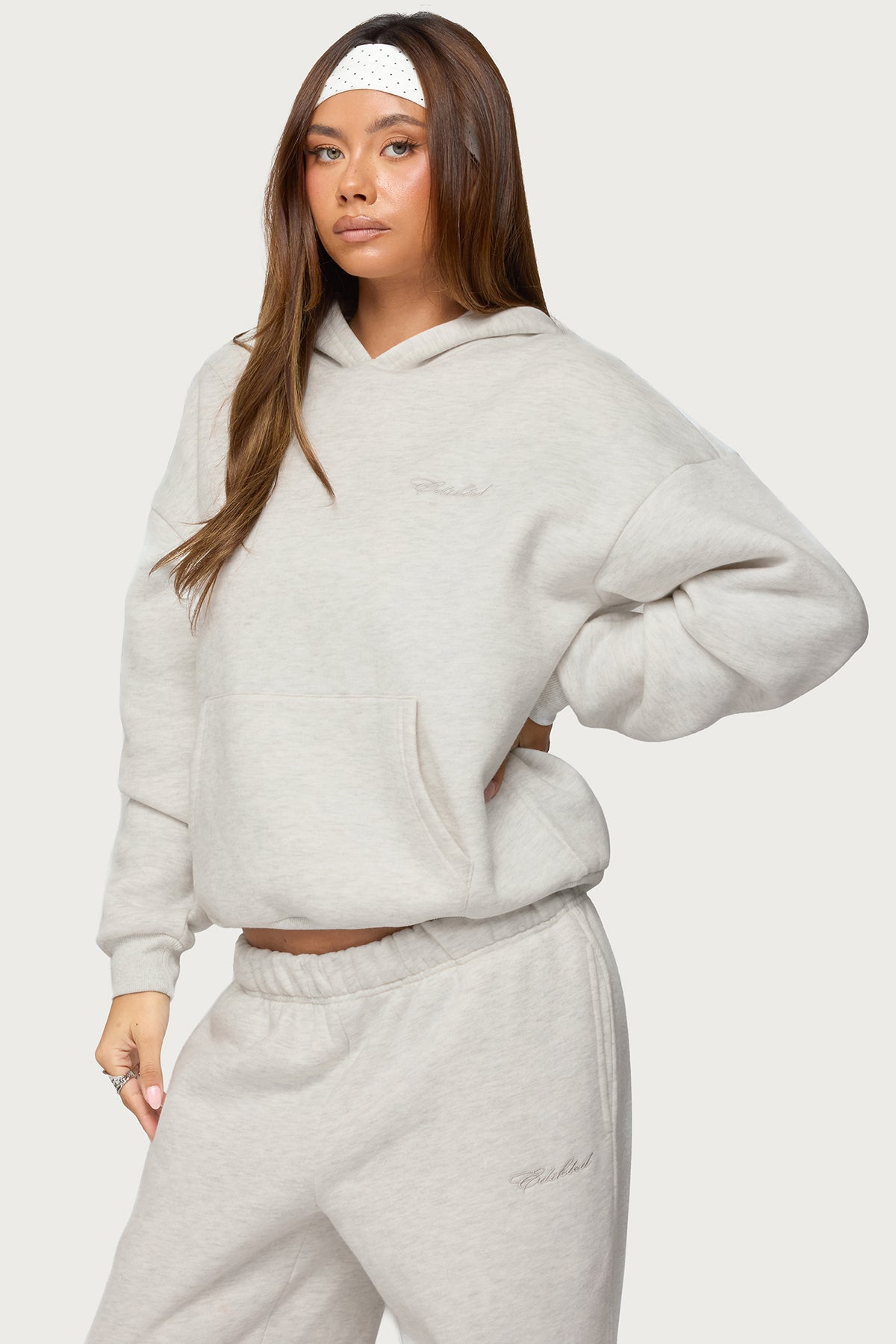 Basic Girl Oversized Edikted Hoodie - Image 4