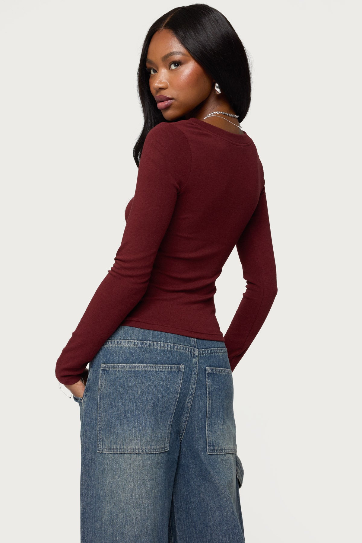 Larna V Neck Ribbed T Shirt - Image 5