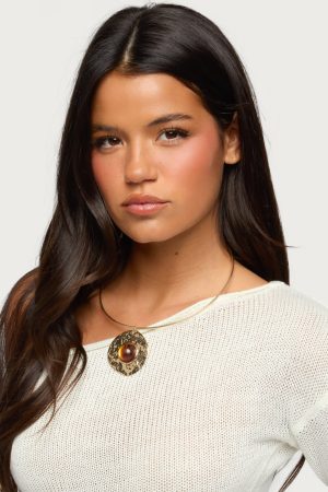 Textured Pendant & Stone Necklace