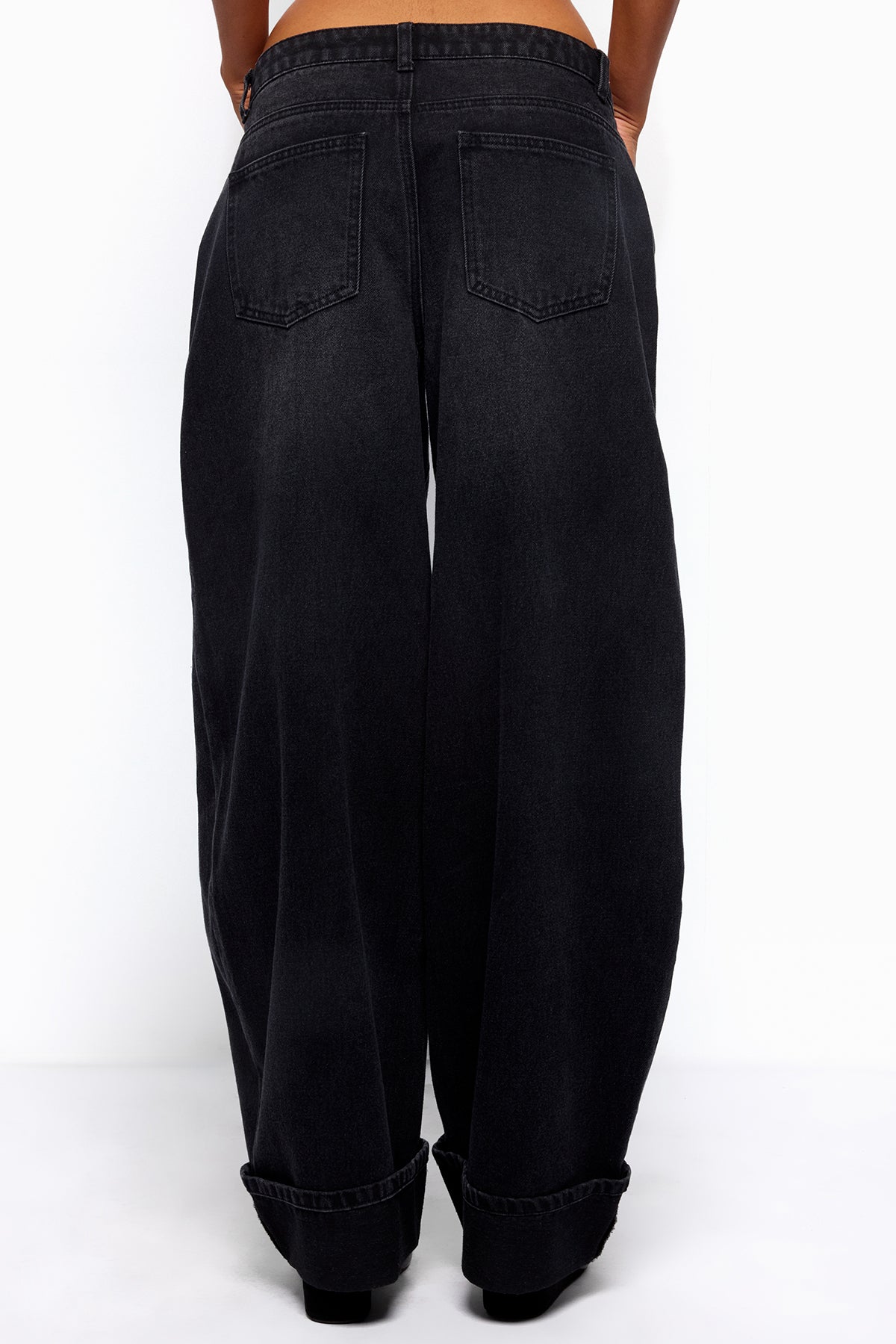 Kella Low Rise Baggy Jeans - Image 5