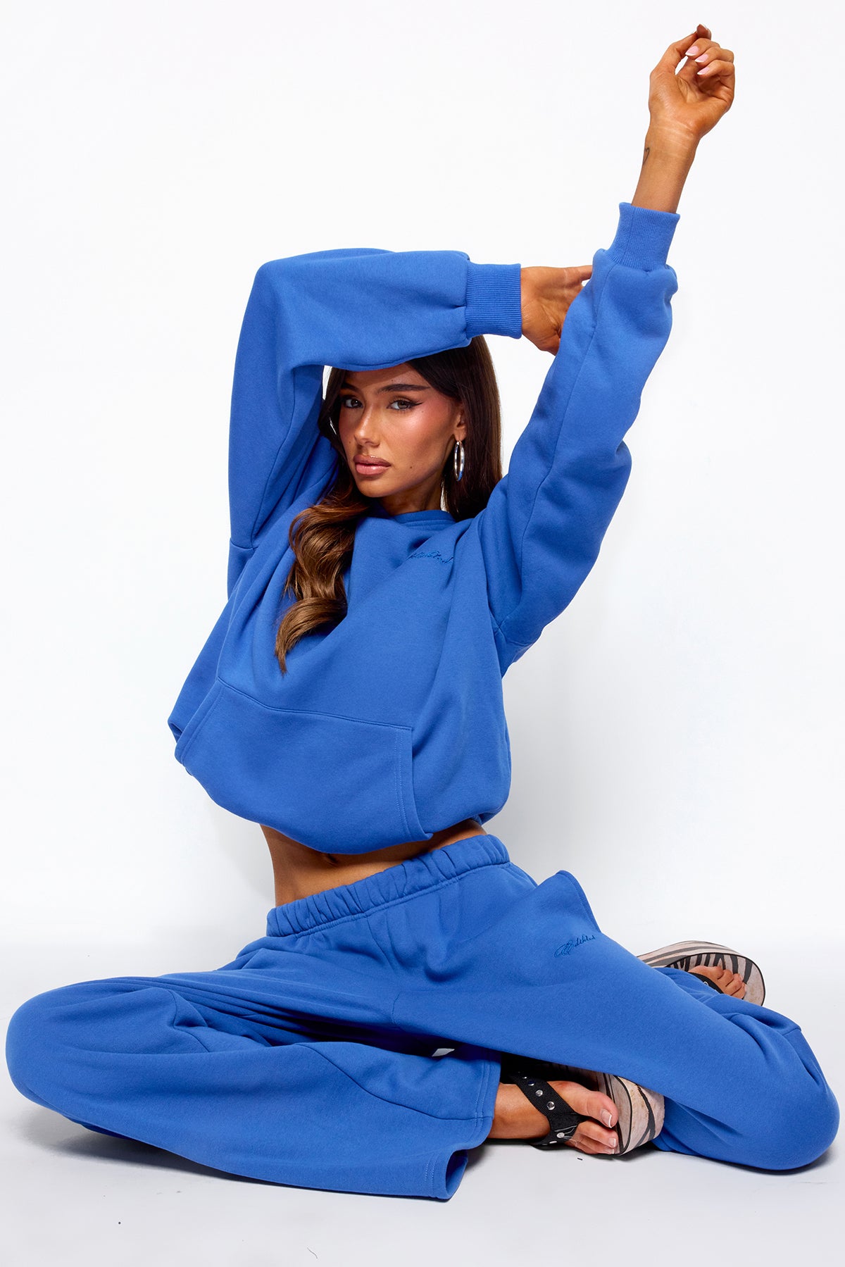 Basic Girl Oversized Edikted Hoodie - Image 7