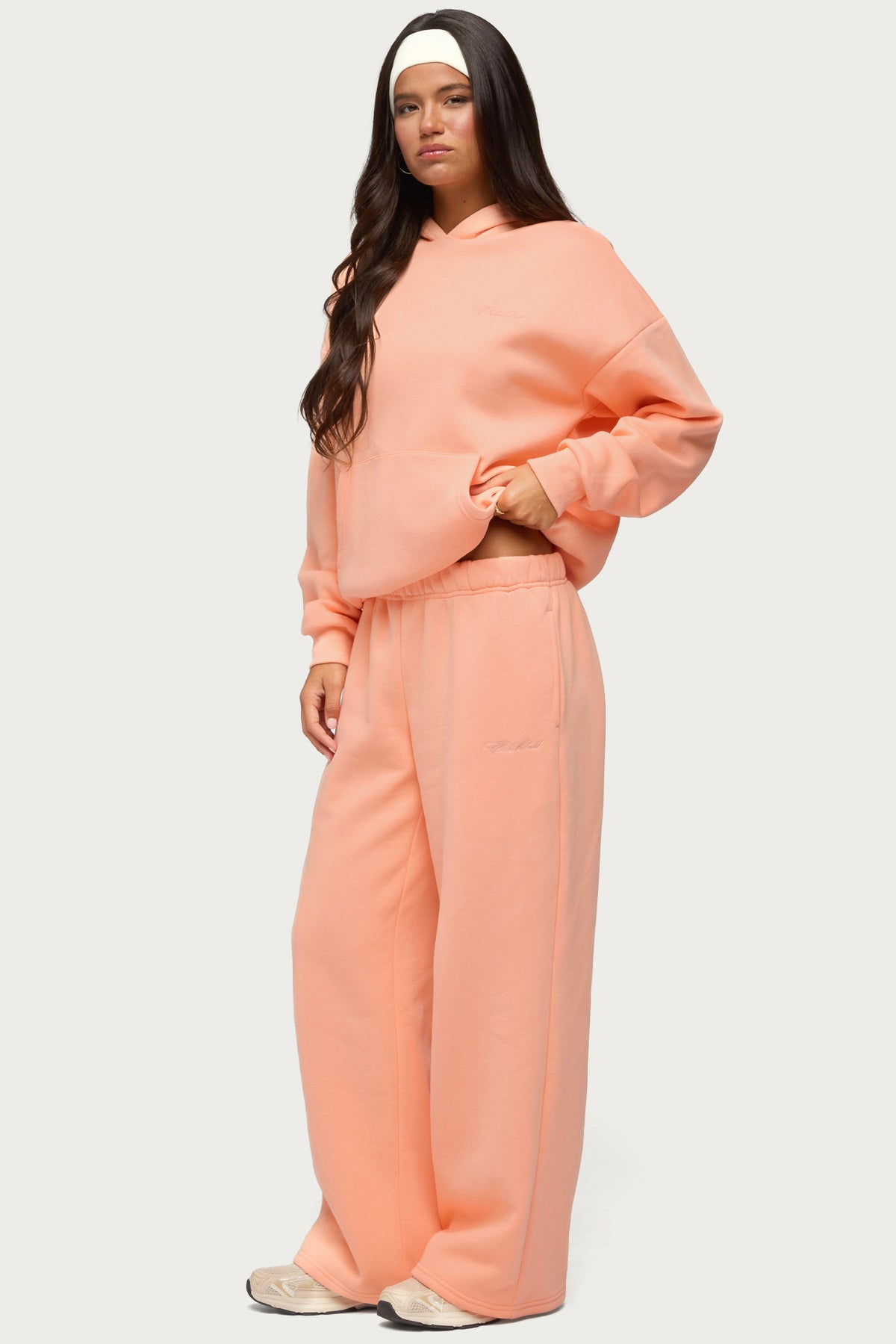 Basic Girl Oversized Edikted Hoodie - Image 3