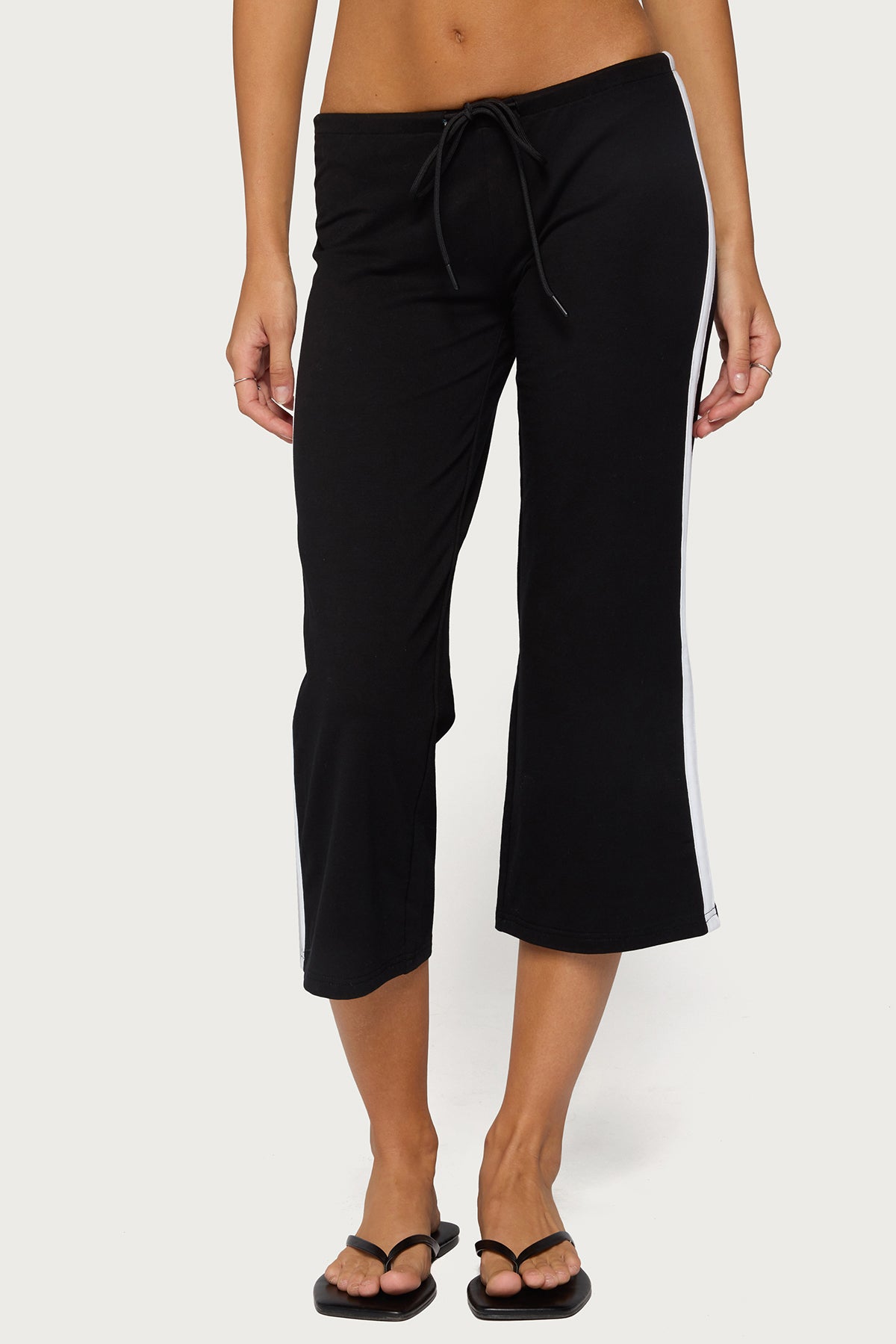 Milene Contrast French Terry Capri Pants - Image 2