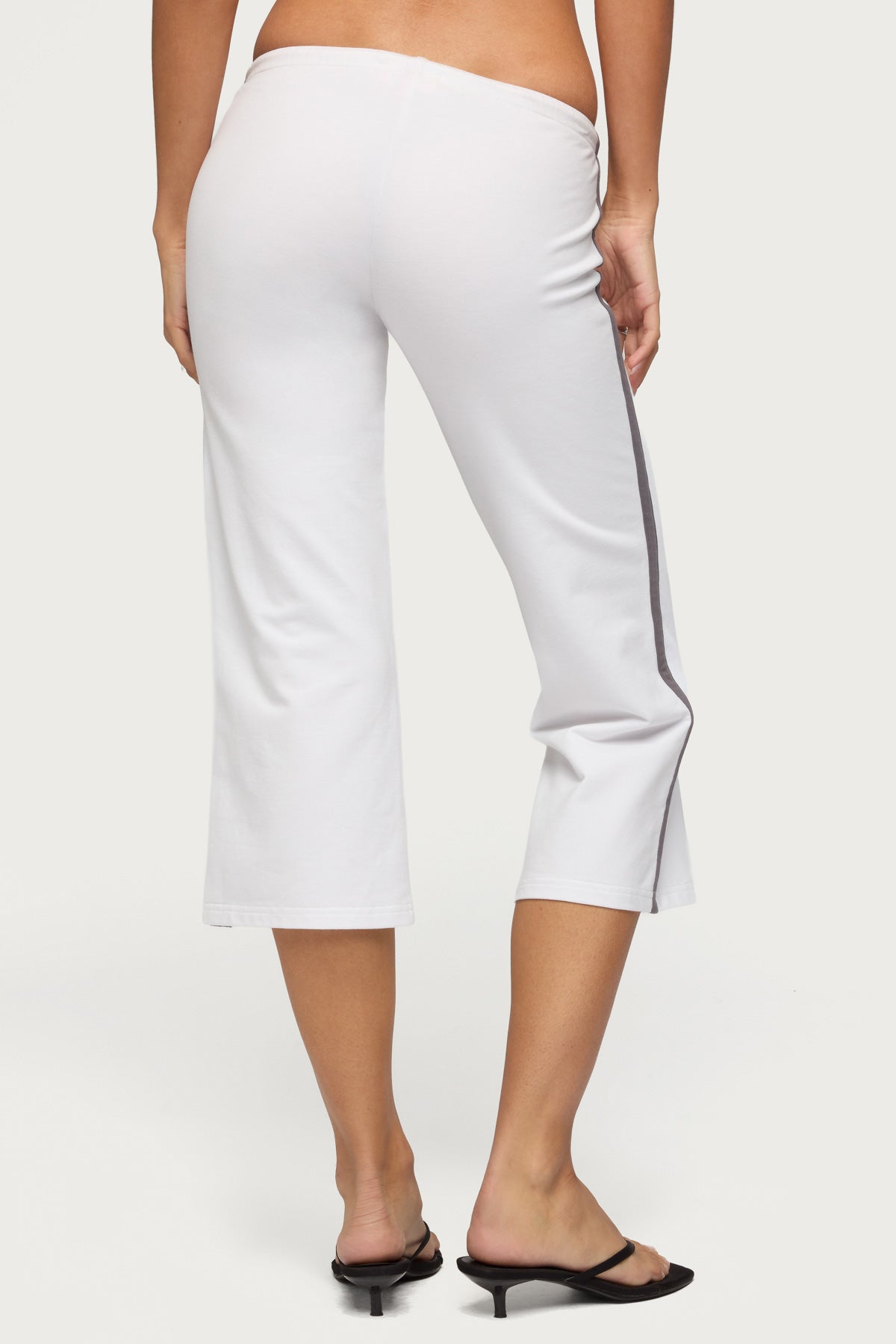 Milene Contrast French Terry Capri Pants - Image 5