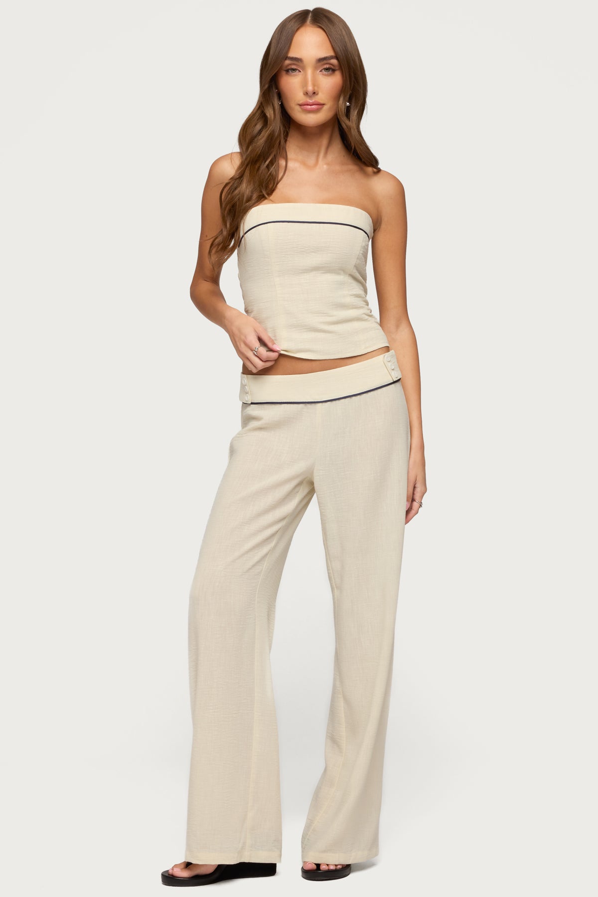Dorine Contrast Woven Strapless Top - Image 5